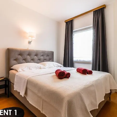 Apartment Maestral *