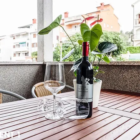 Apartment Maestral